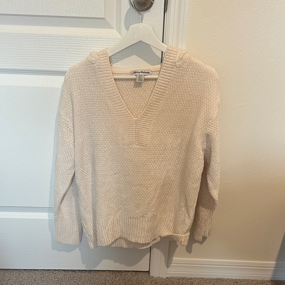 Tommy Bahama Cream V-Neck Sweater